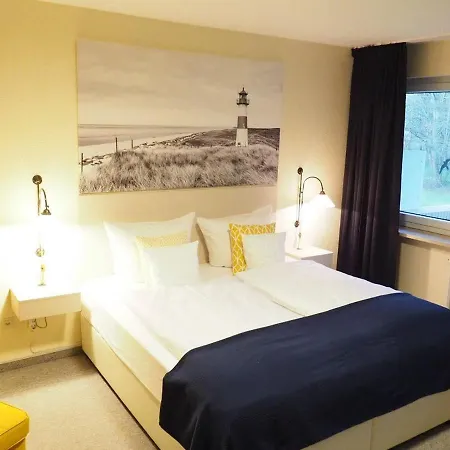 Hotel-wagenknecht-dreibettzimmer-15 * Vesterland