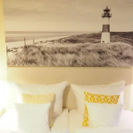 Gæstehus Hotel-wagenknecht-dreibettzimmer-15 Vesterland